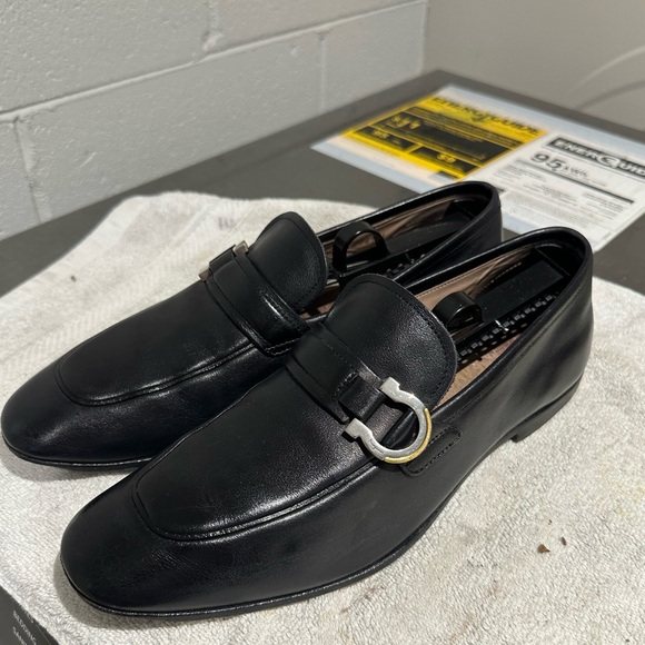 Salvatore Ferragamo Other - Salvatore Ferragamo Black Loafer with Gancini Buckle 8.5 EE